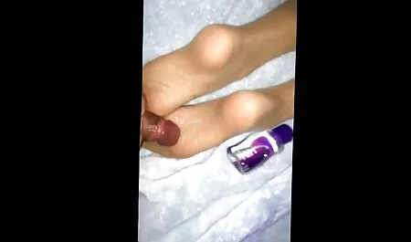Lavato e film erotico violento rasato figa sotto la doccia