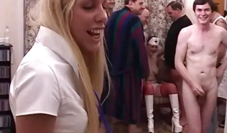 Porno cartone film erotico scene animato con una giovane cameriera