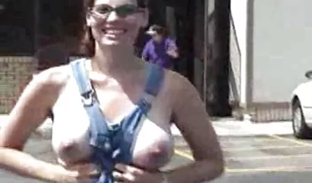 Ragazza succhia grande cazzo e film pornoerotico ingoia sperma