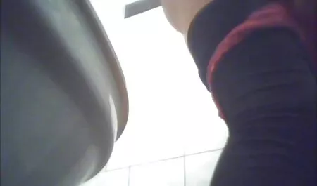 Telecamera nascosta nella sauna spogliatoio video sensuali erotici