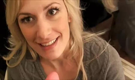 Sesso porno giochi erotici anale con il vicino di casa in età avanzata